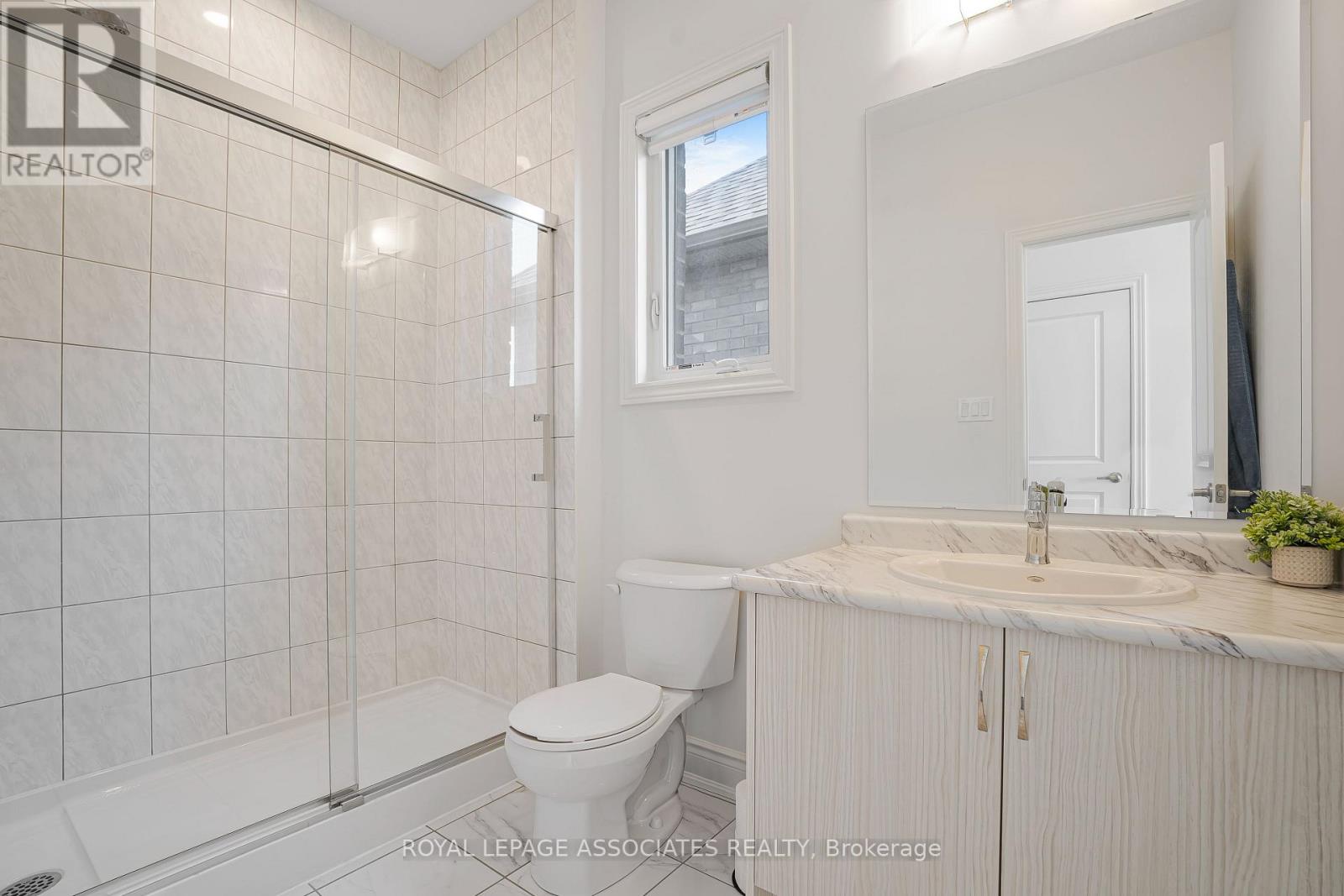 2201 CRYSTAL DRIVE - 32