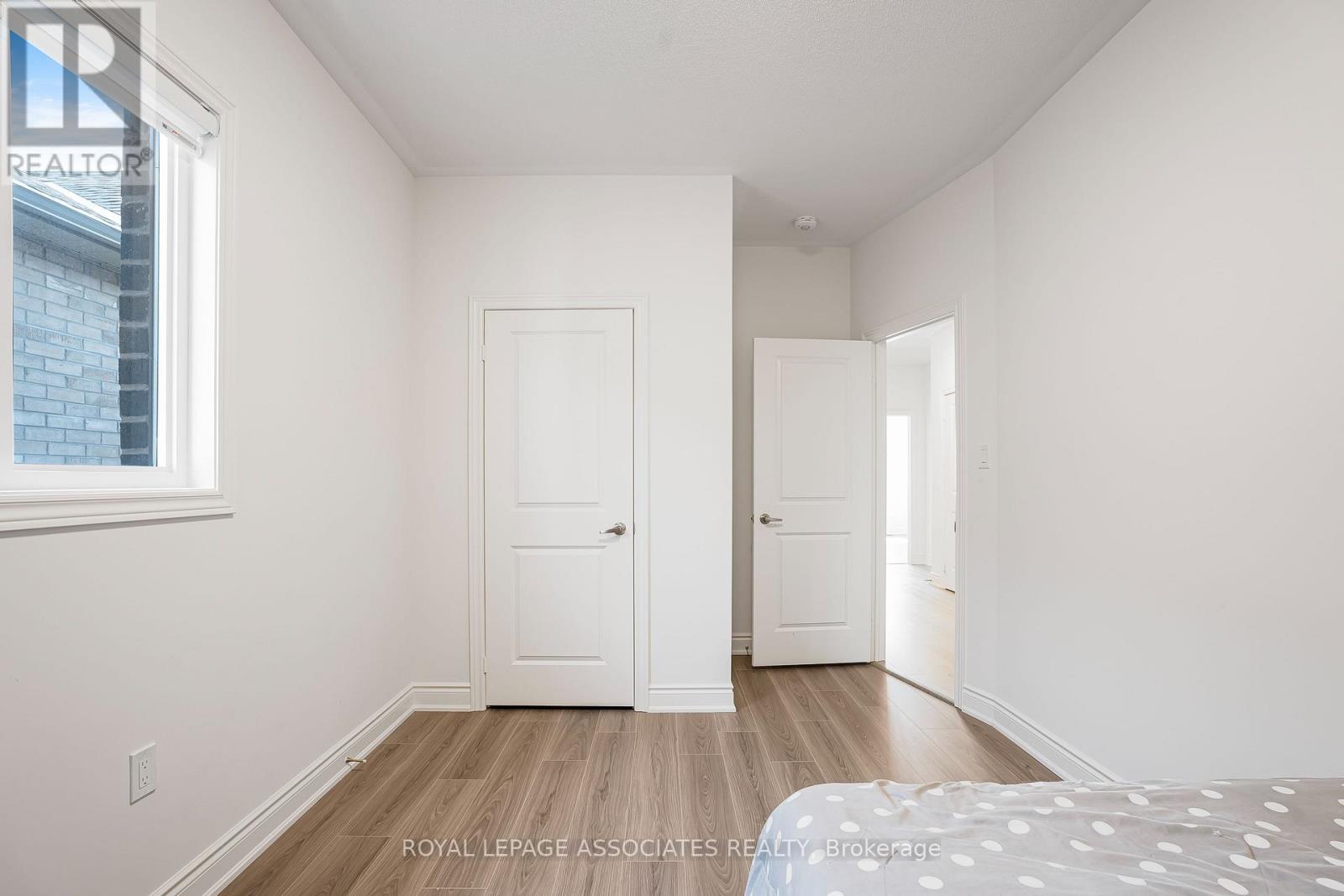 2201 CRYSTAL DRIVE - 36