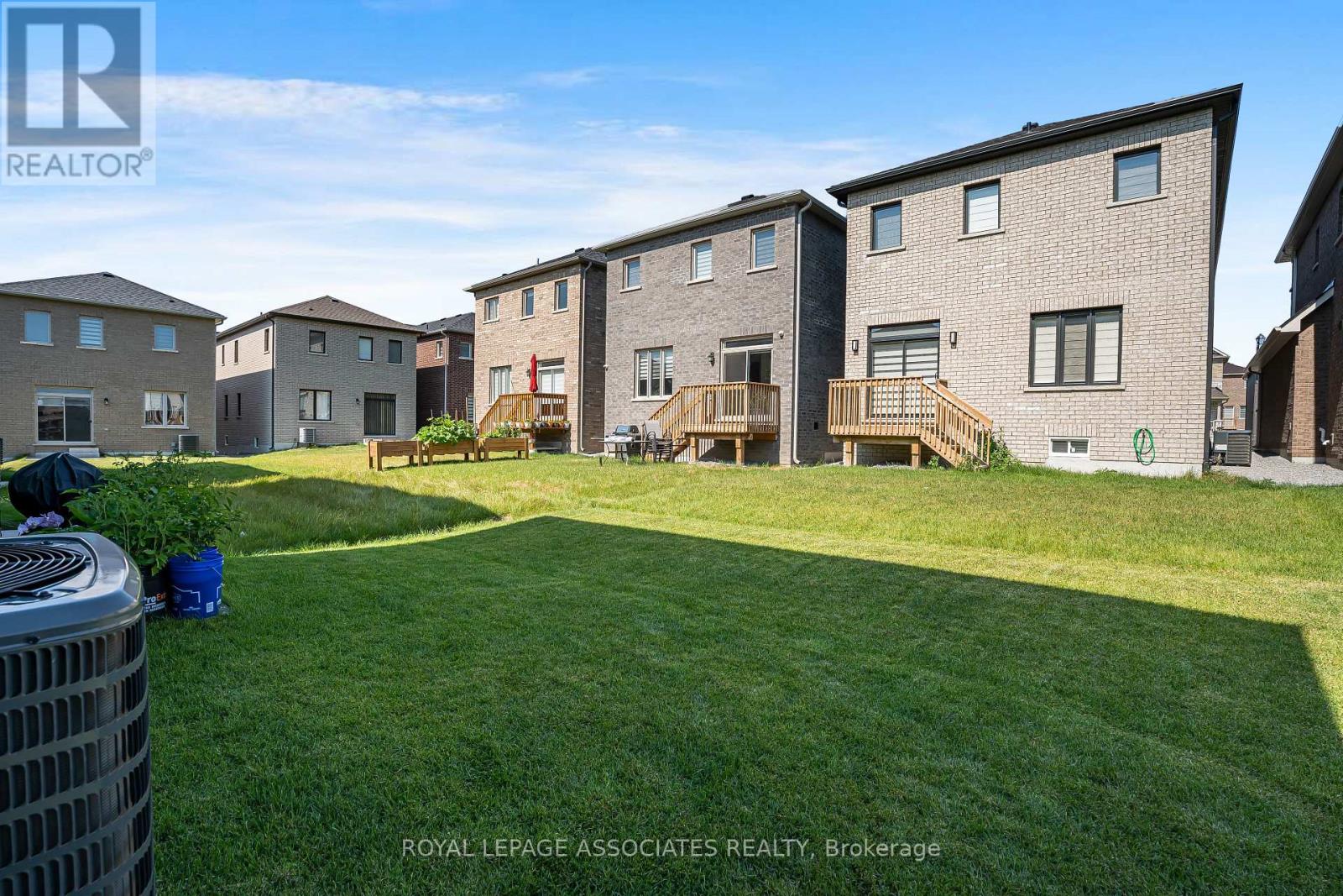 2201 CRYSTAL DRIVE - 40