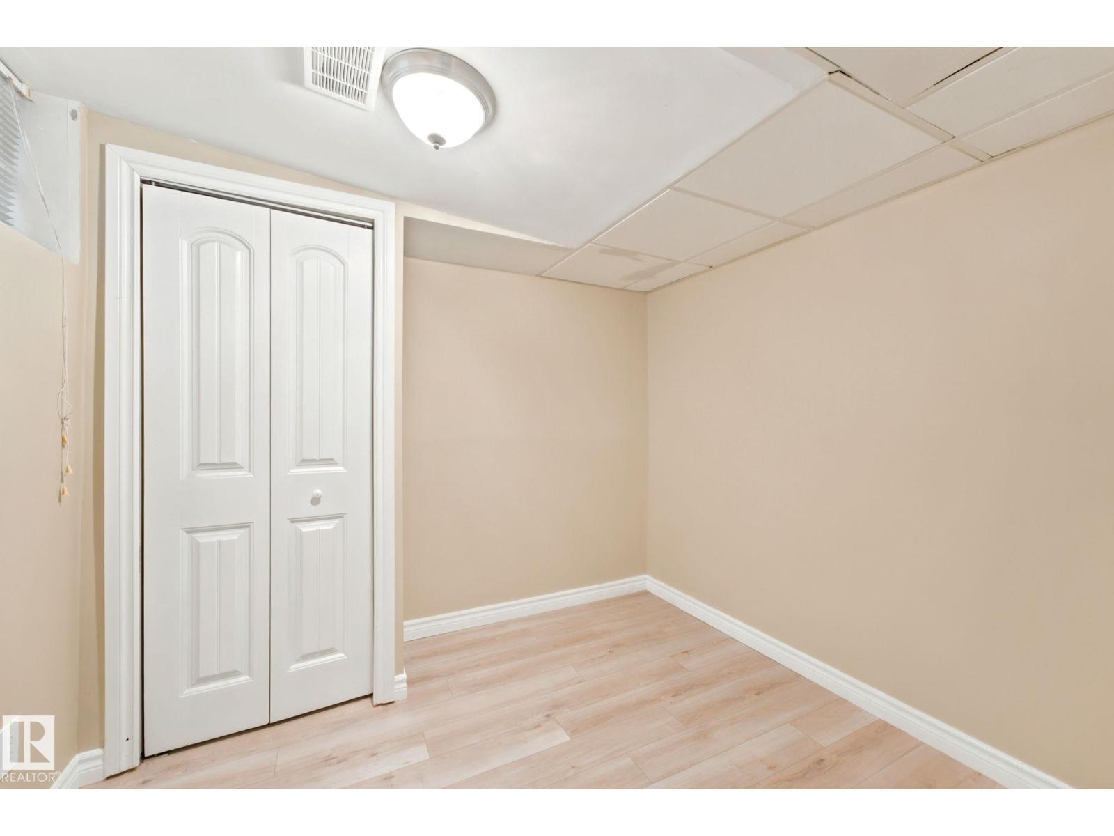 #41 4707 126 AV NW - 26