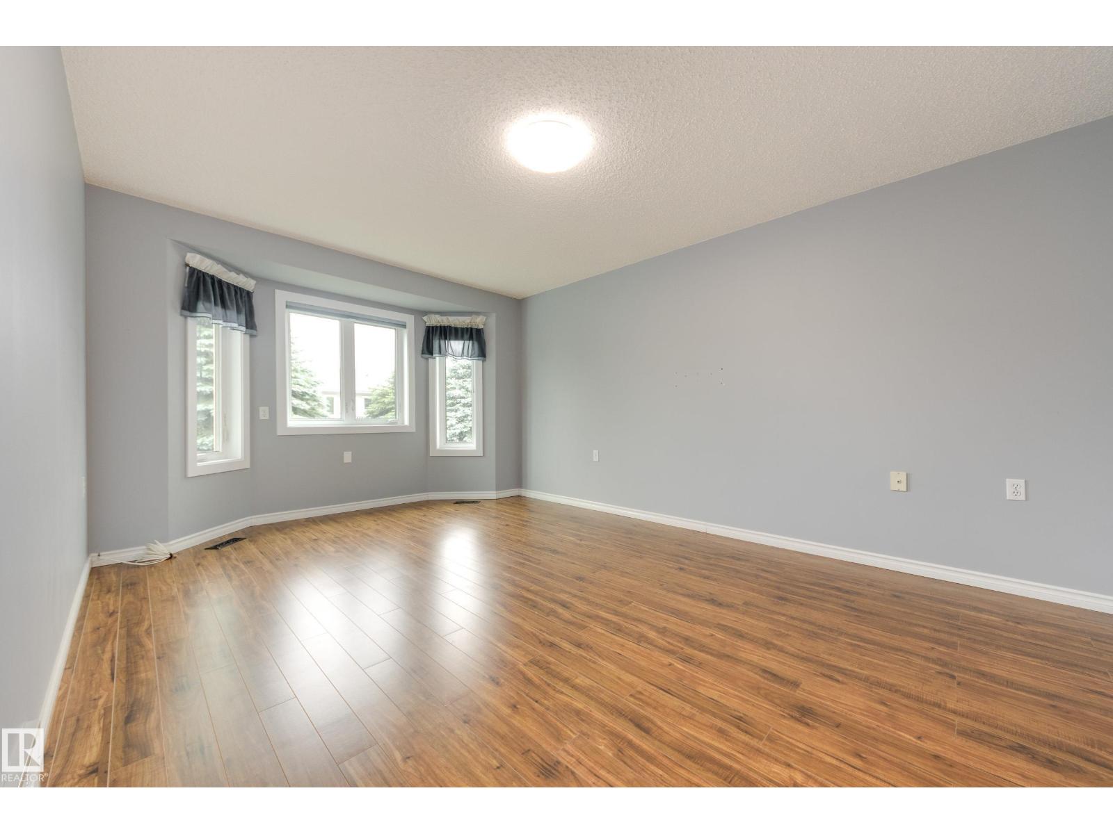 6558 158 AV NW - 18