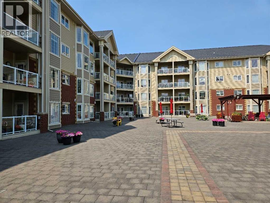 6 Michener Boulevard, Red Deer