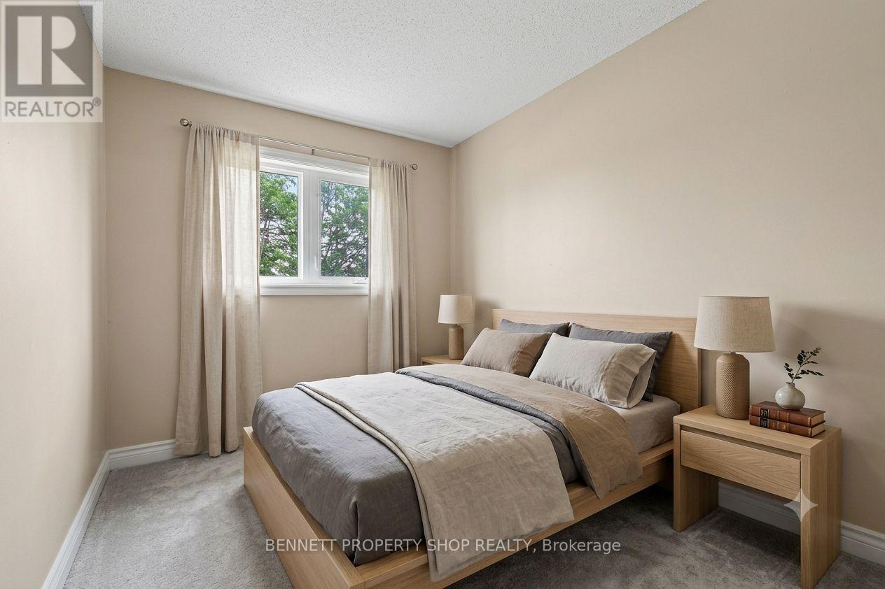 19 LIGHTFOOT PLACE - 12