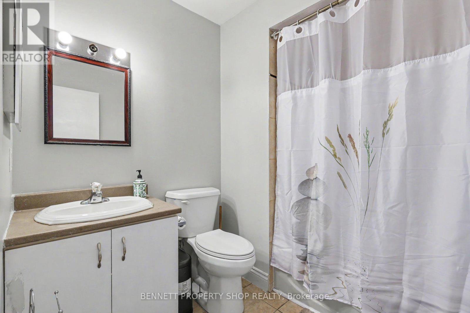 19 LIGHTFOOT PLACE - 13