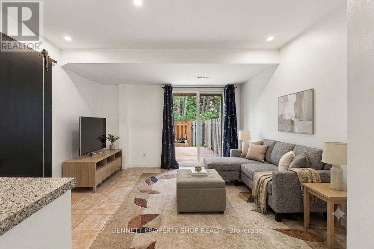 19 LIGHTFOOT PLACE - 14