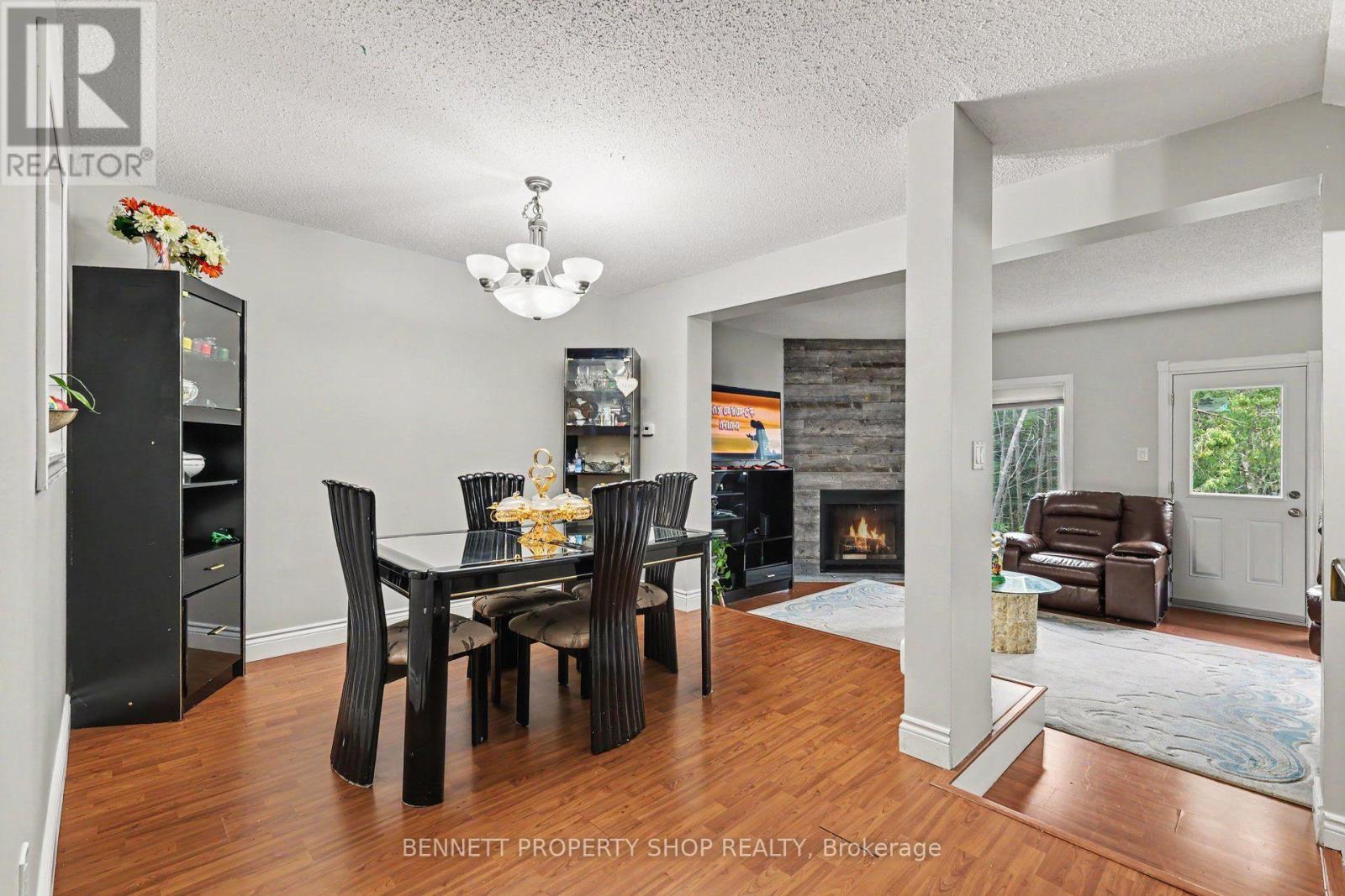 19 LIGHTFOOT PLACE - 5
