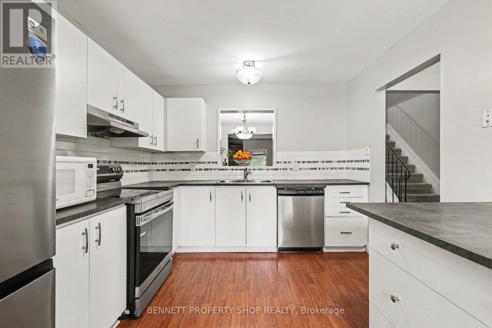 19 LIGHTFOOT PLACE - 7