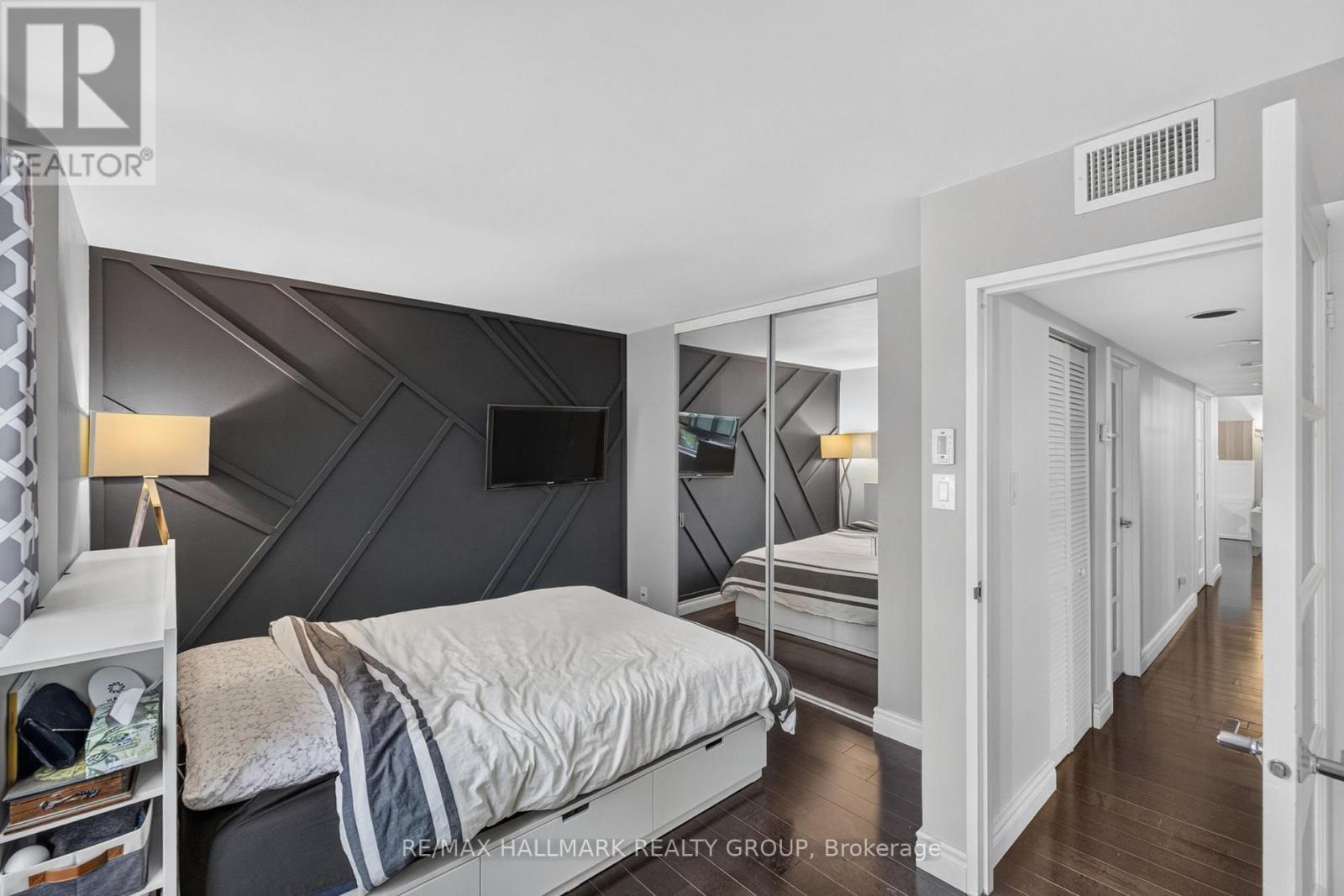#510 199 KENT STREET - Image 19