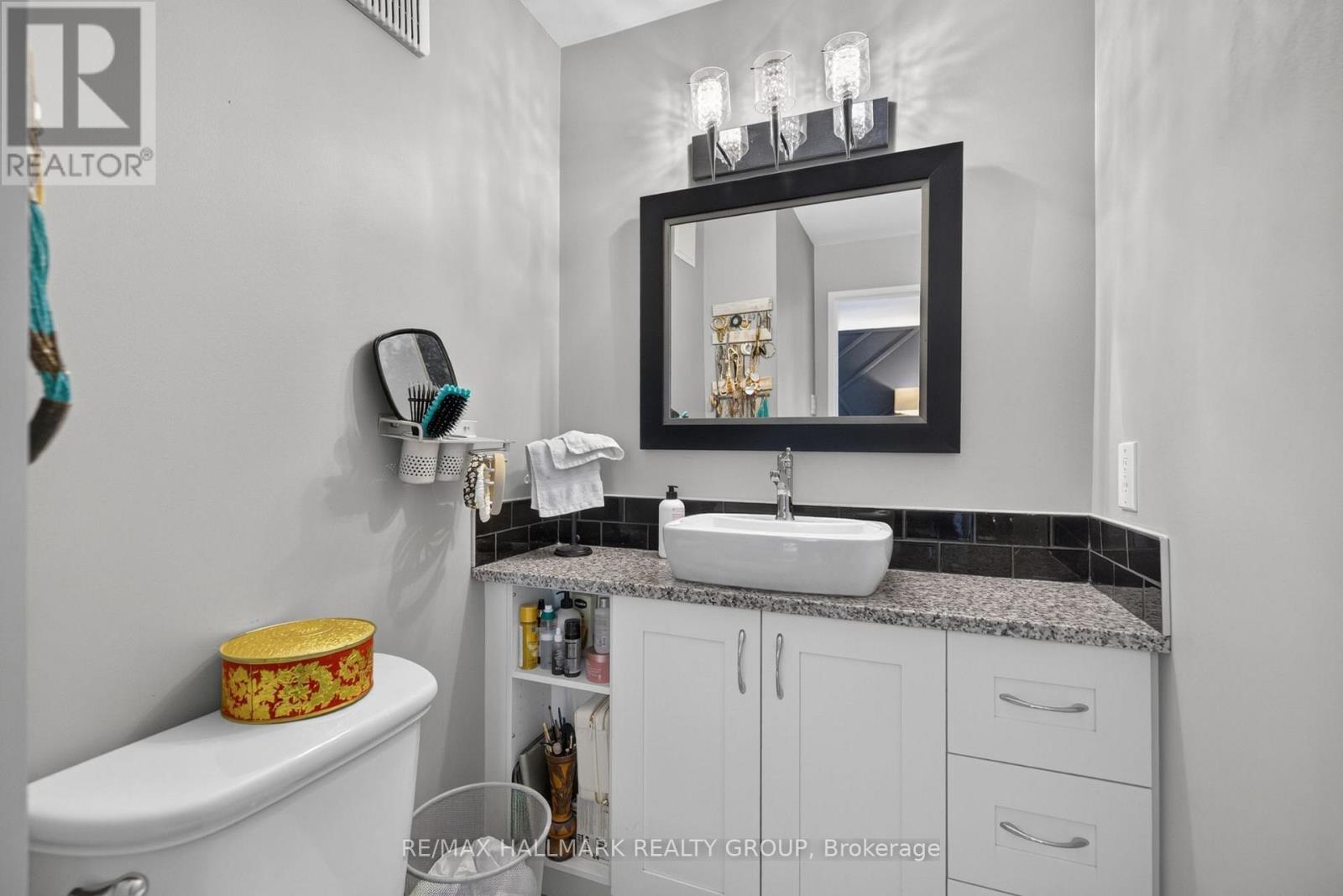 #510 199 KENT STREET - Image 20