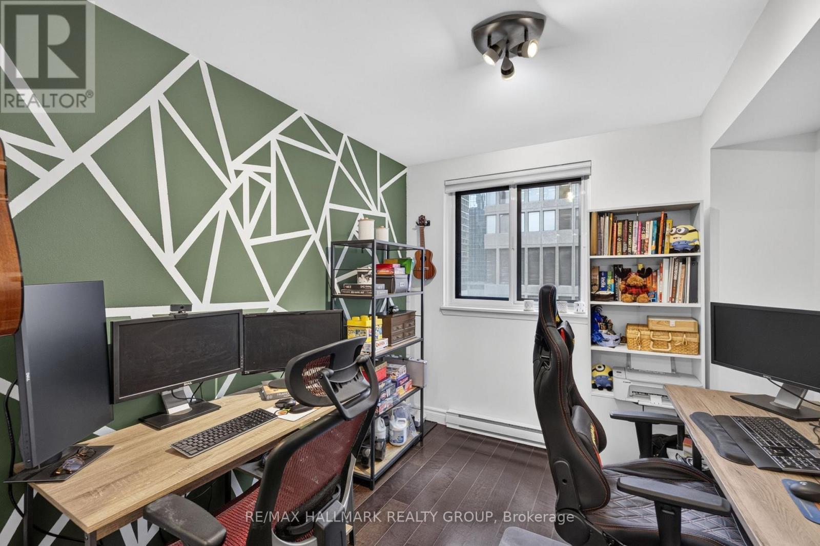 #510 199 KENT STREET - Image 22