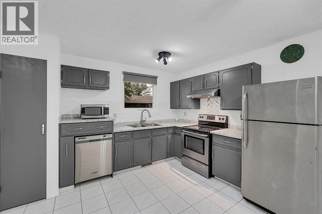 3614 39 Street NE - 8