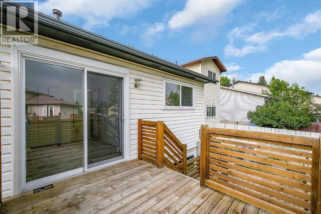 3614 39 Street NE - 29