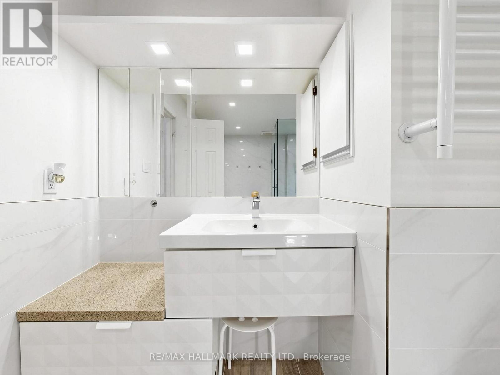 54 STAVE CRESCENT - 27