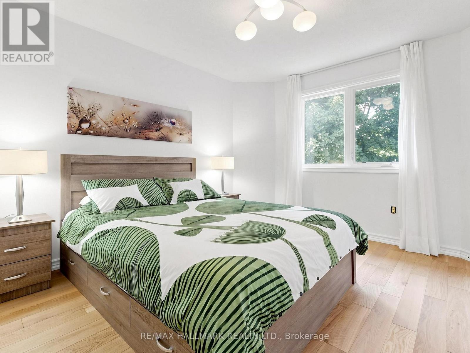 54 STAVE CRESCENT - 30