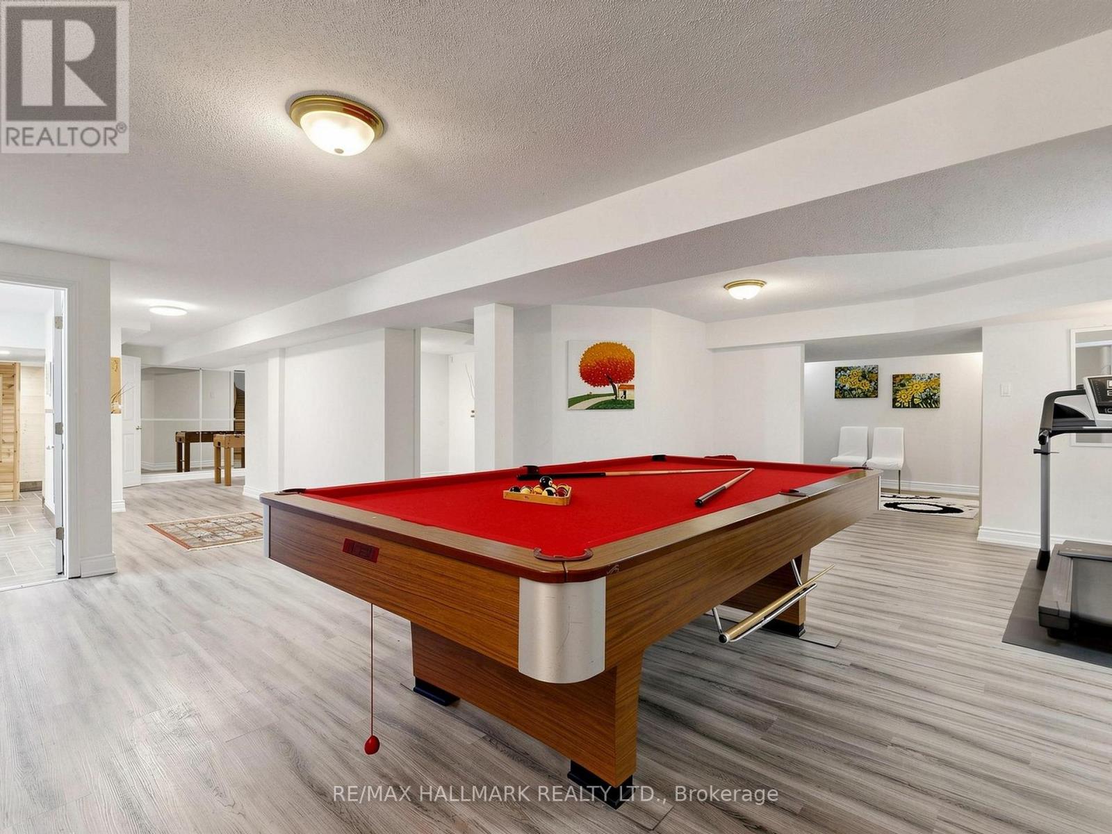 54 STAVE CRESCENT - 38