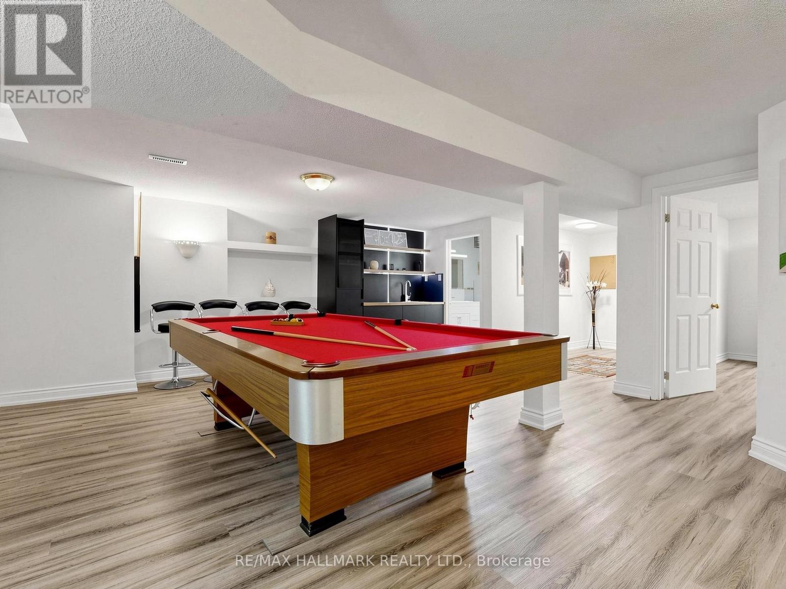 54 STAVE CRESCENT - 39