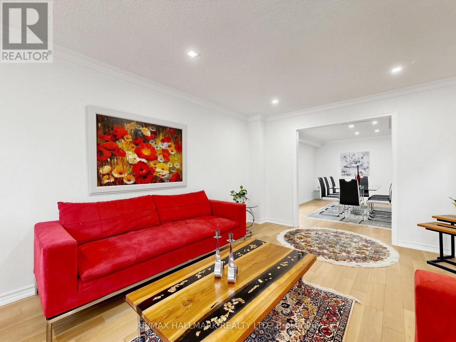54 STAVE CRESCENT - 6