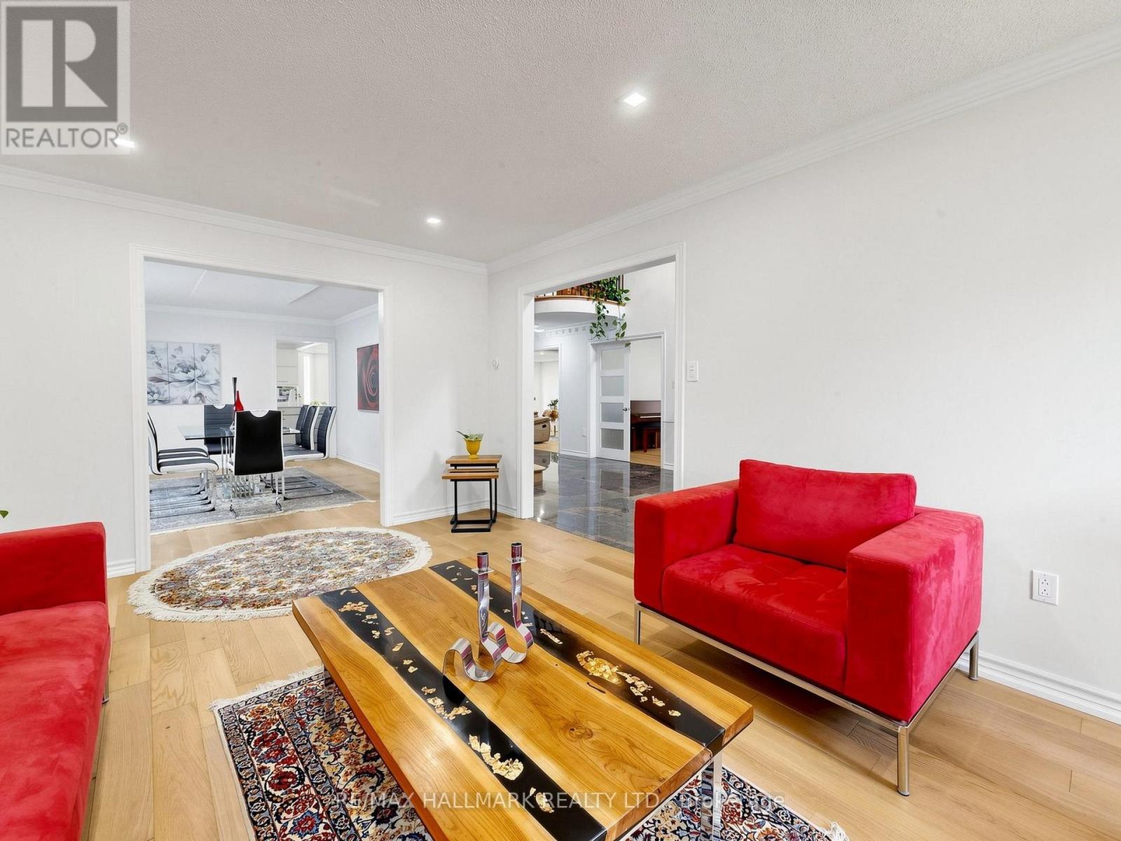 54 STAVE CRESCENT - 7