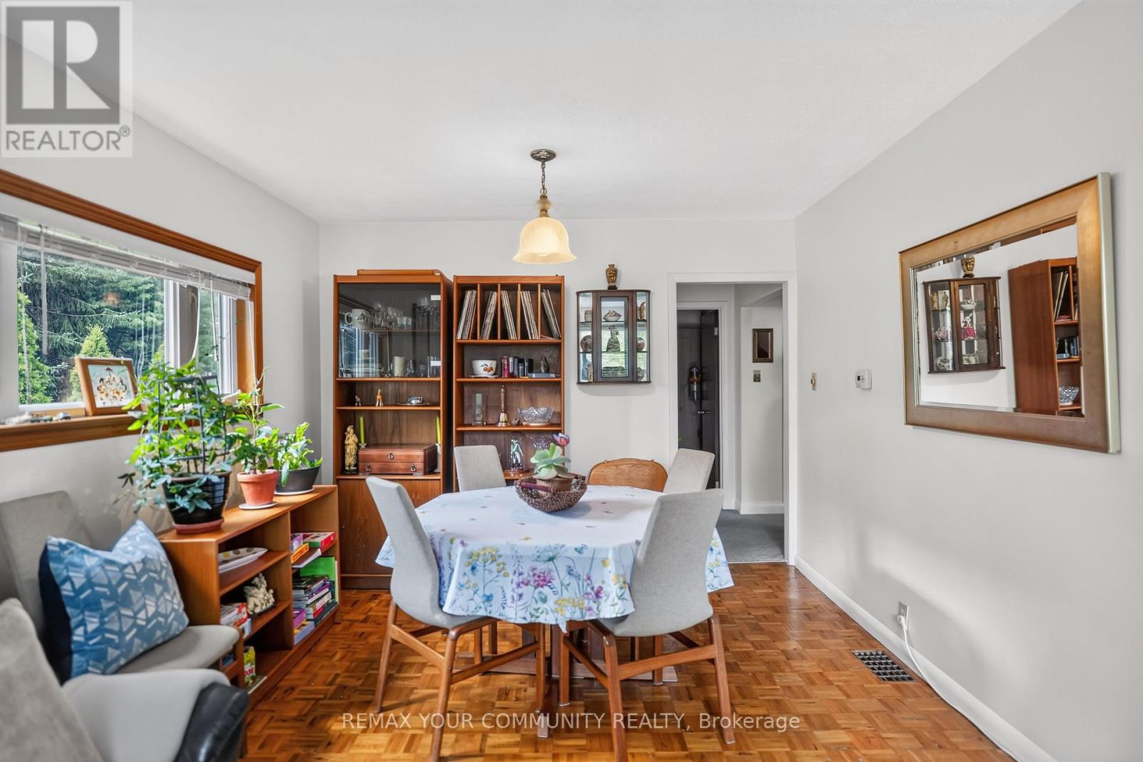 223 RICHMOND STREET - 8