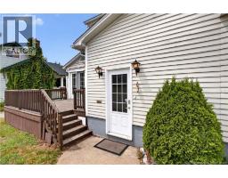 Bath (# pieces 1-6) - 84 Howard Street, Miramichi, NB E1N1V8 Photo 6