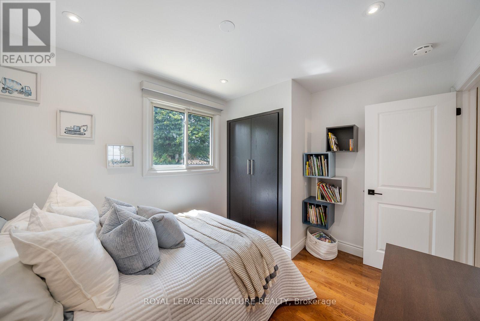 4194 TRELLIS CRESCENT - 34