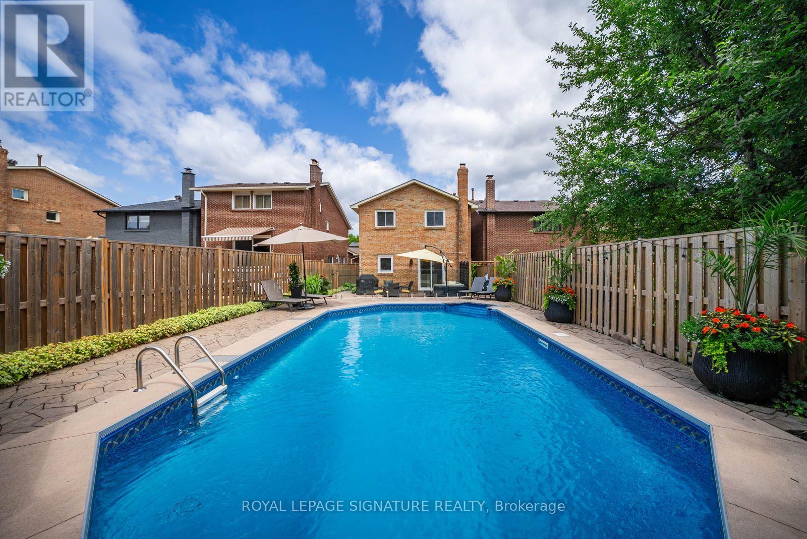 4194 TRELLIS CRESCENT - 44