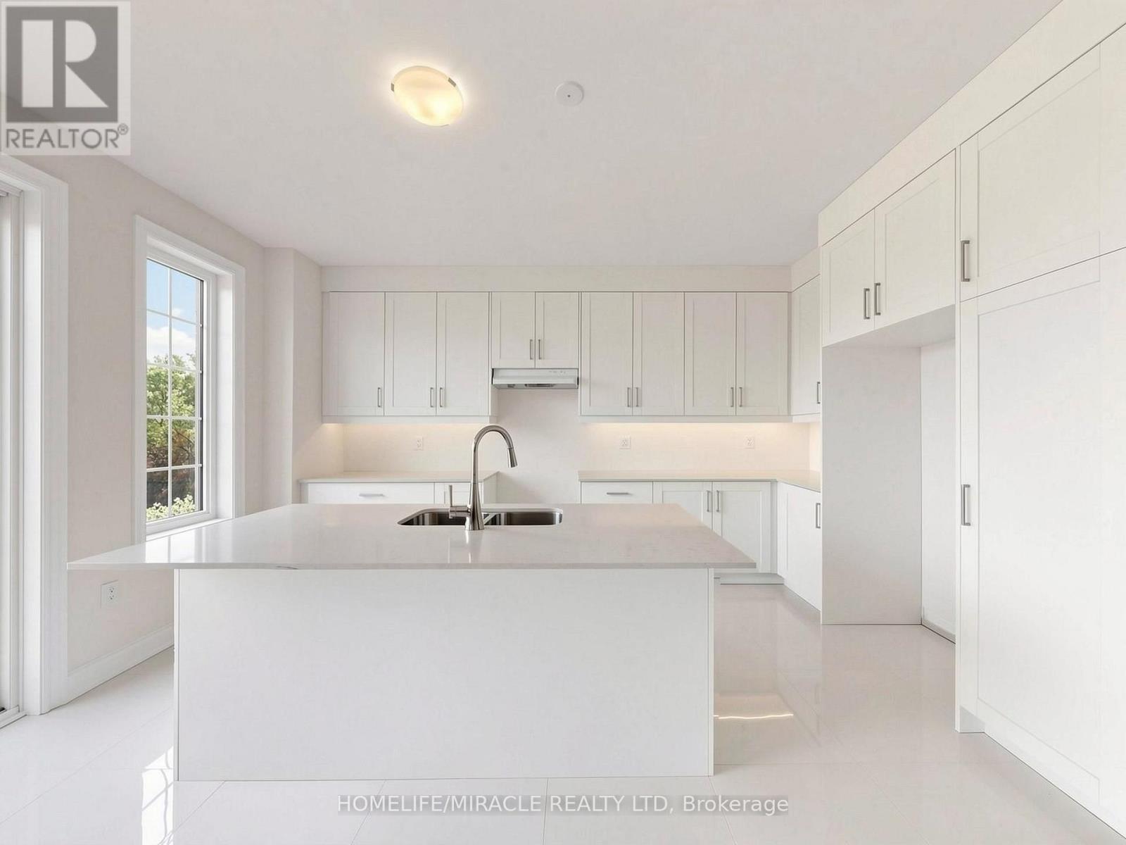 8 RALSTON COURT - 11