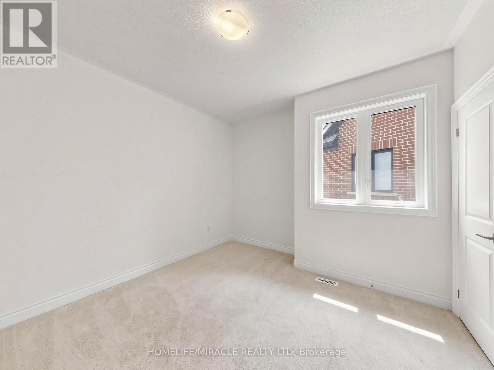 8 RALSTON COURT - 36