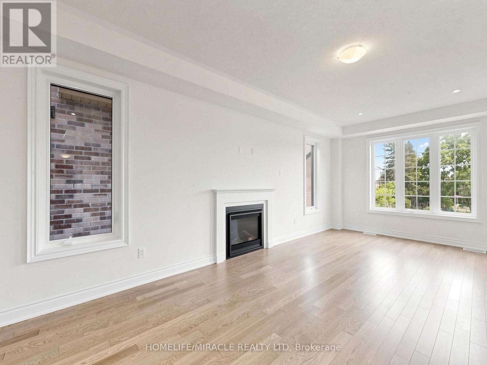 8 RALSTON COURT - 4