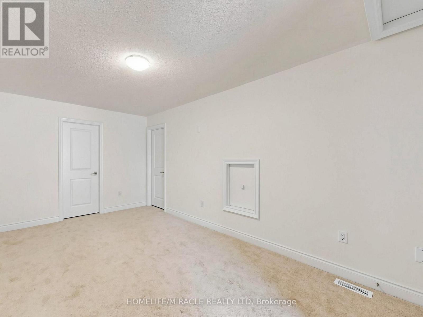 8 RALSTON COURT - 40