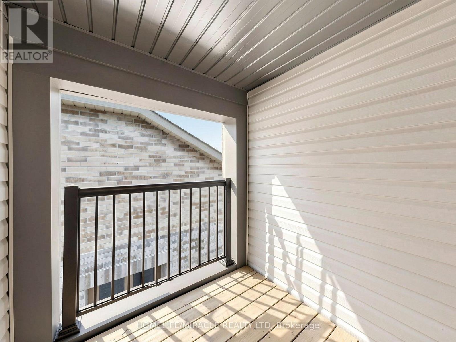 8 RALSTON COURT - 47