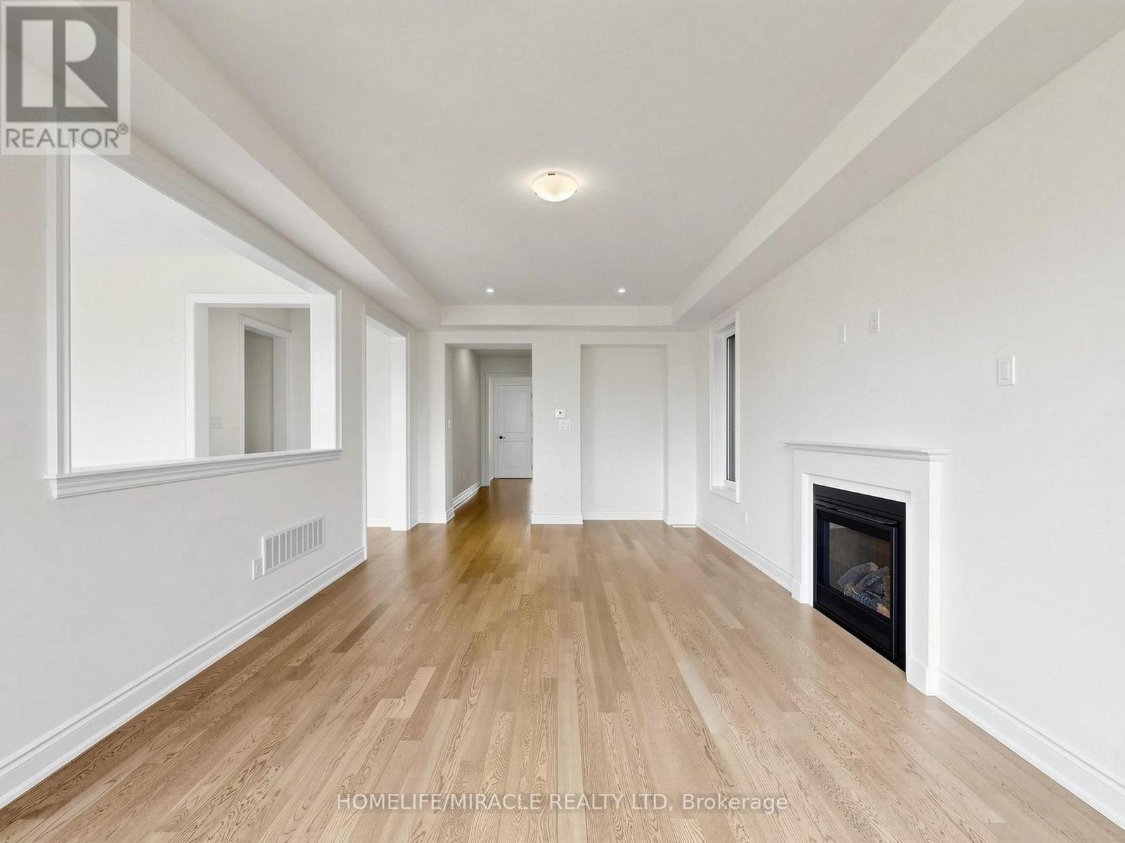 8 RALSTON COURT - 6