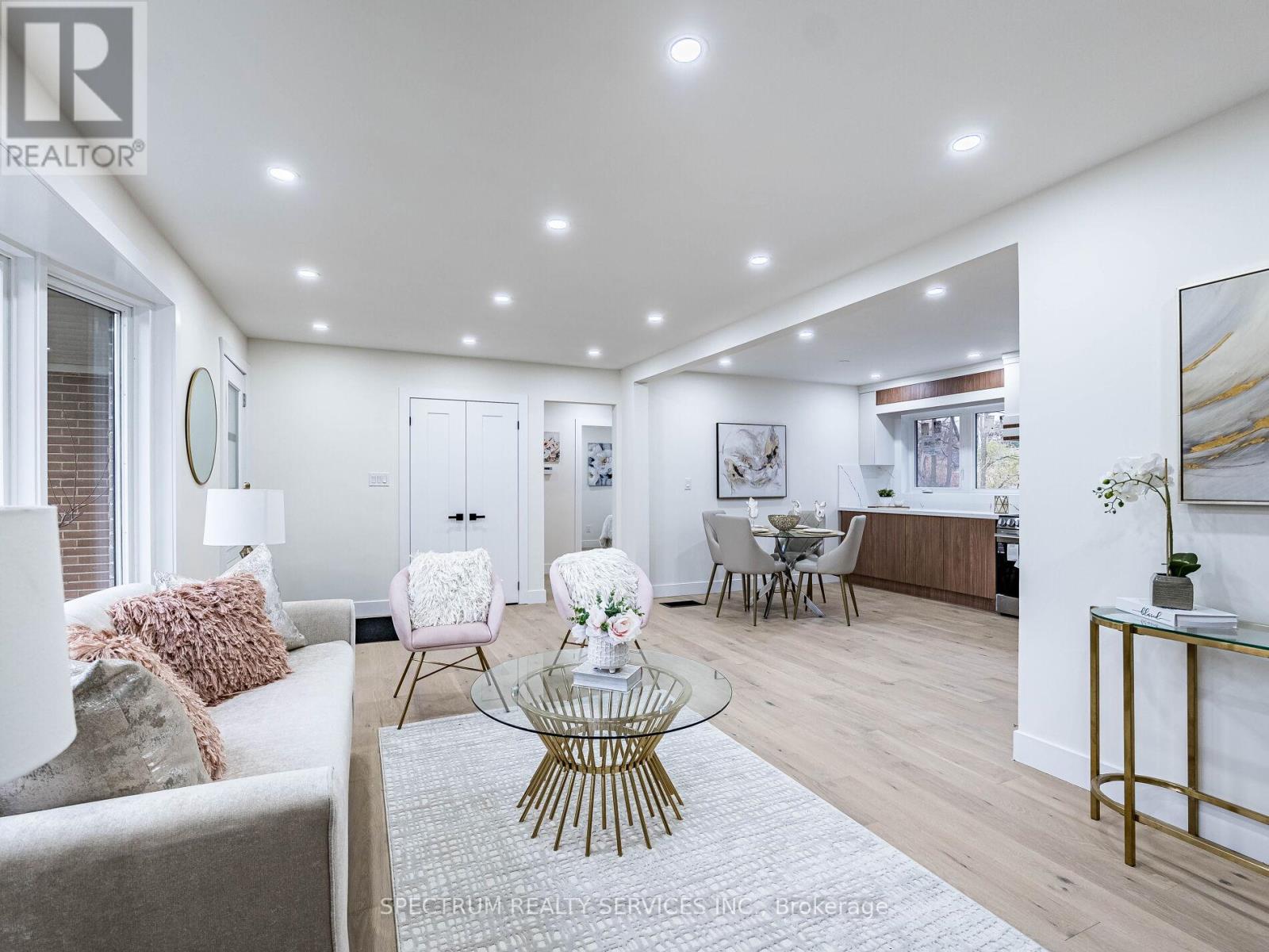 914 FRANCIS ROAD - 11