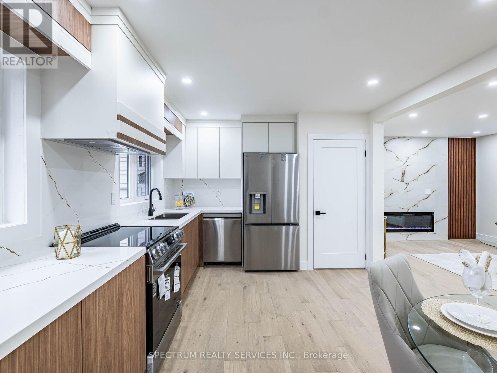 914 FRANCIS ROAD - 15