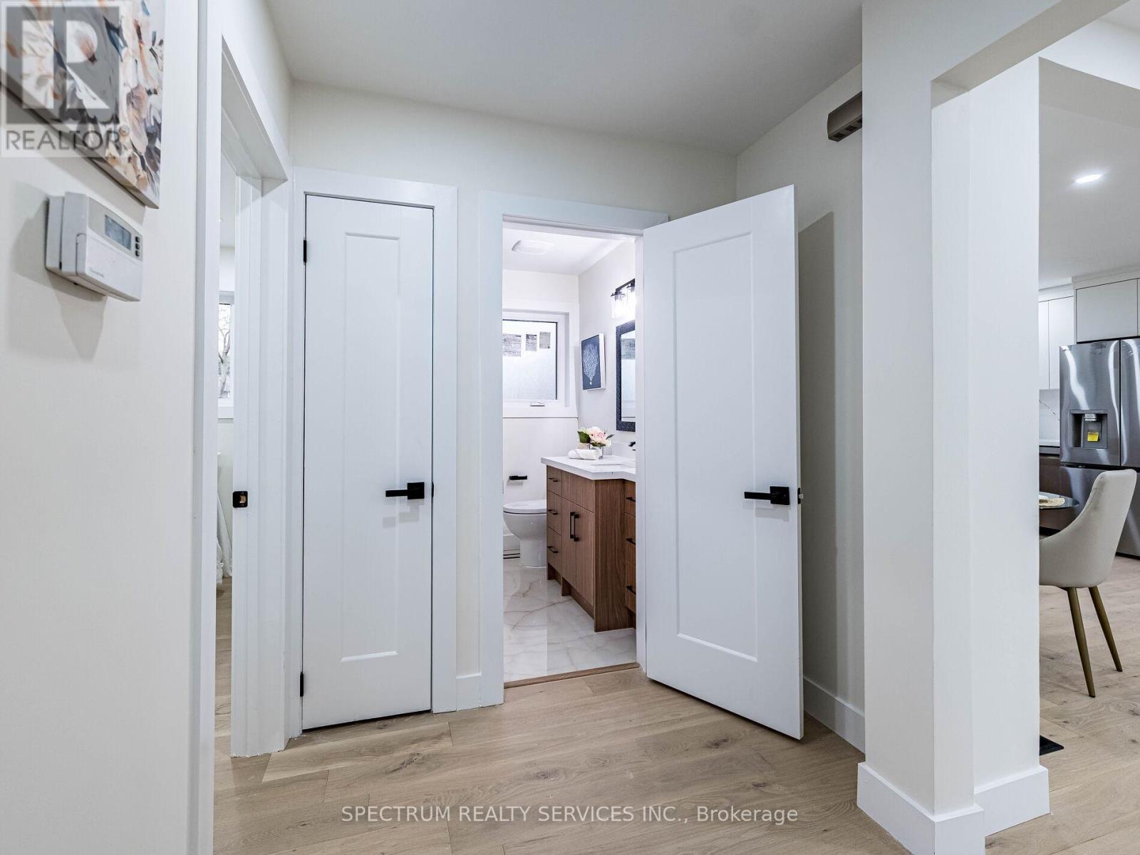 914 FRANCIS ROAD - 24