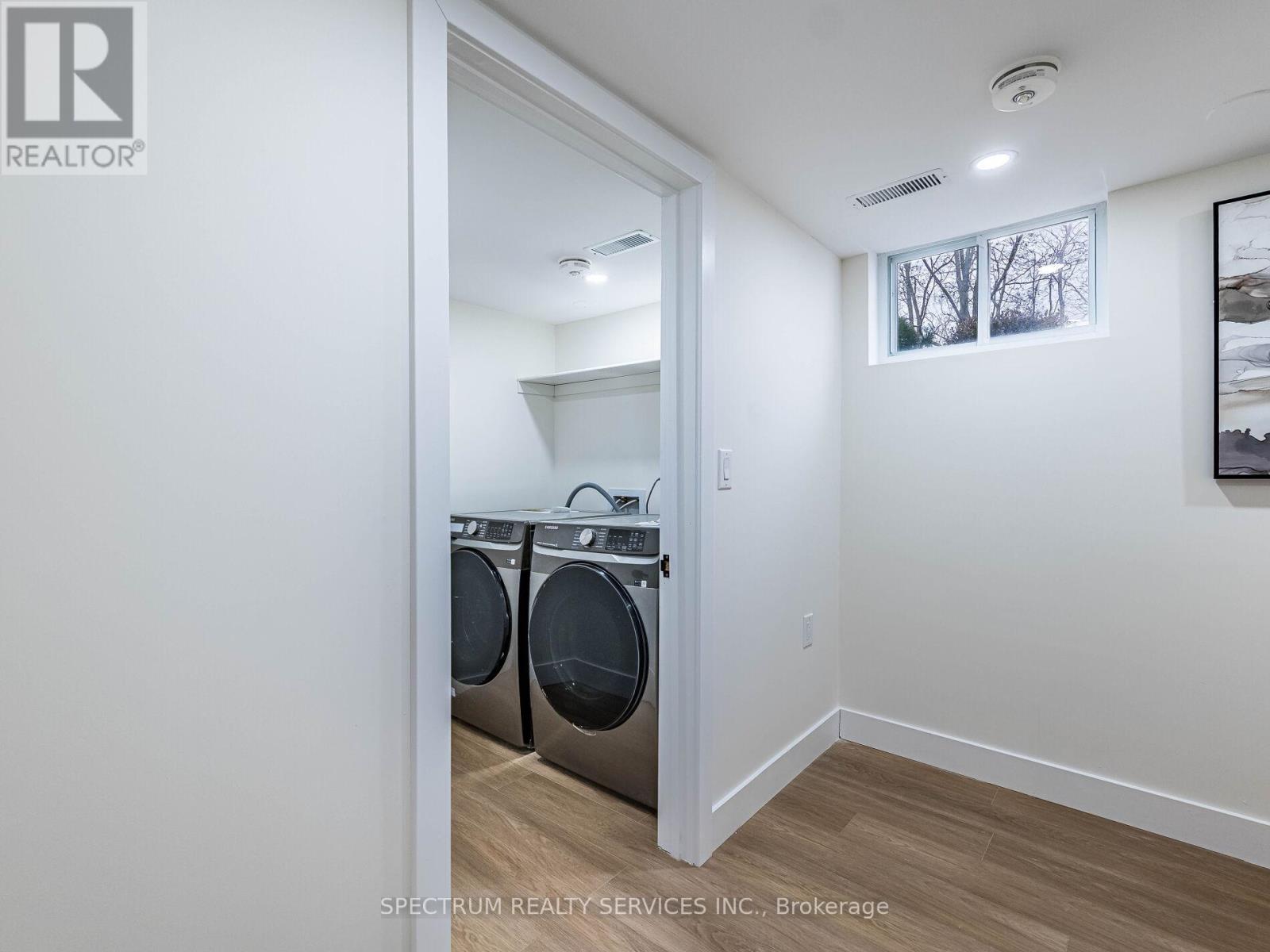 914 FRANCIS ROAD - 32