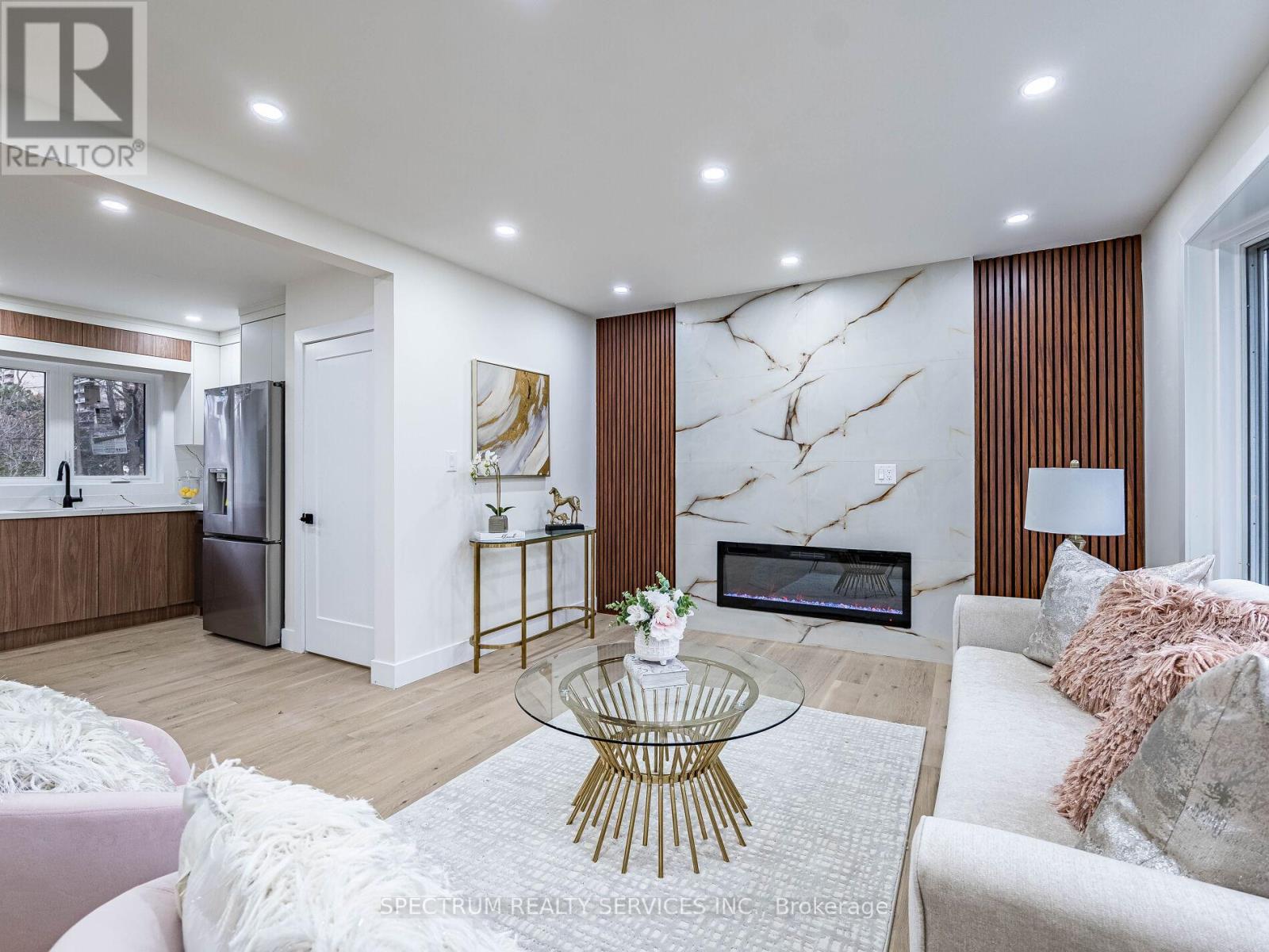 914 FRANCIS ROAD - 7
