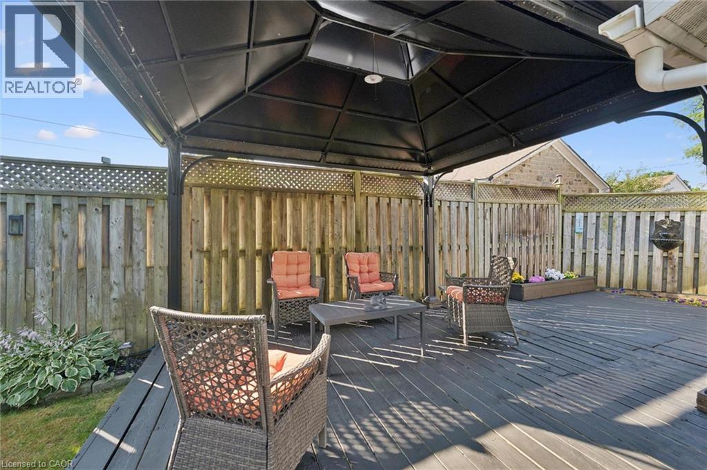 11 BROOK Street - Image 17