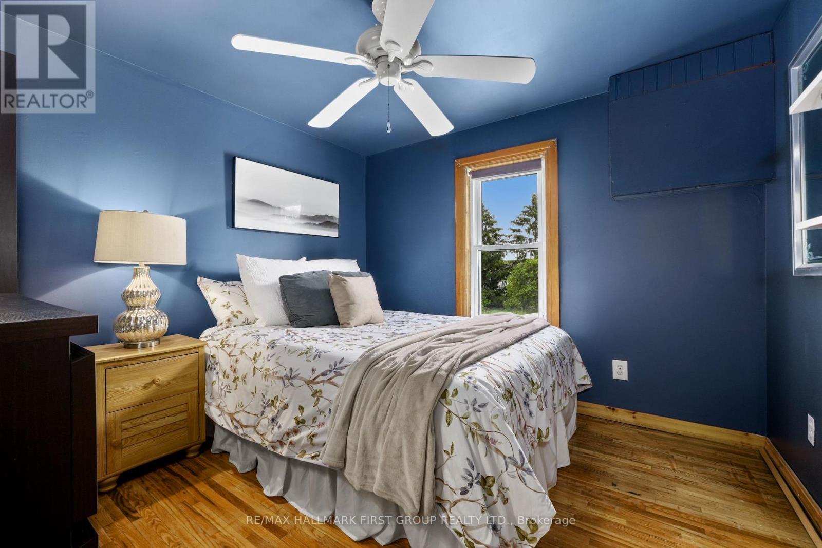 89 ROSE GLEN ROAD N - Image 25
