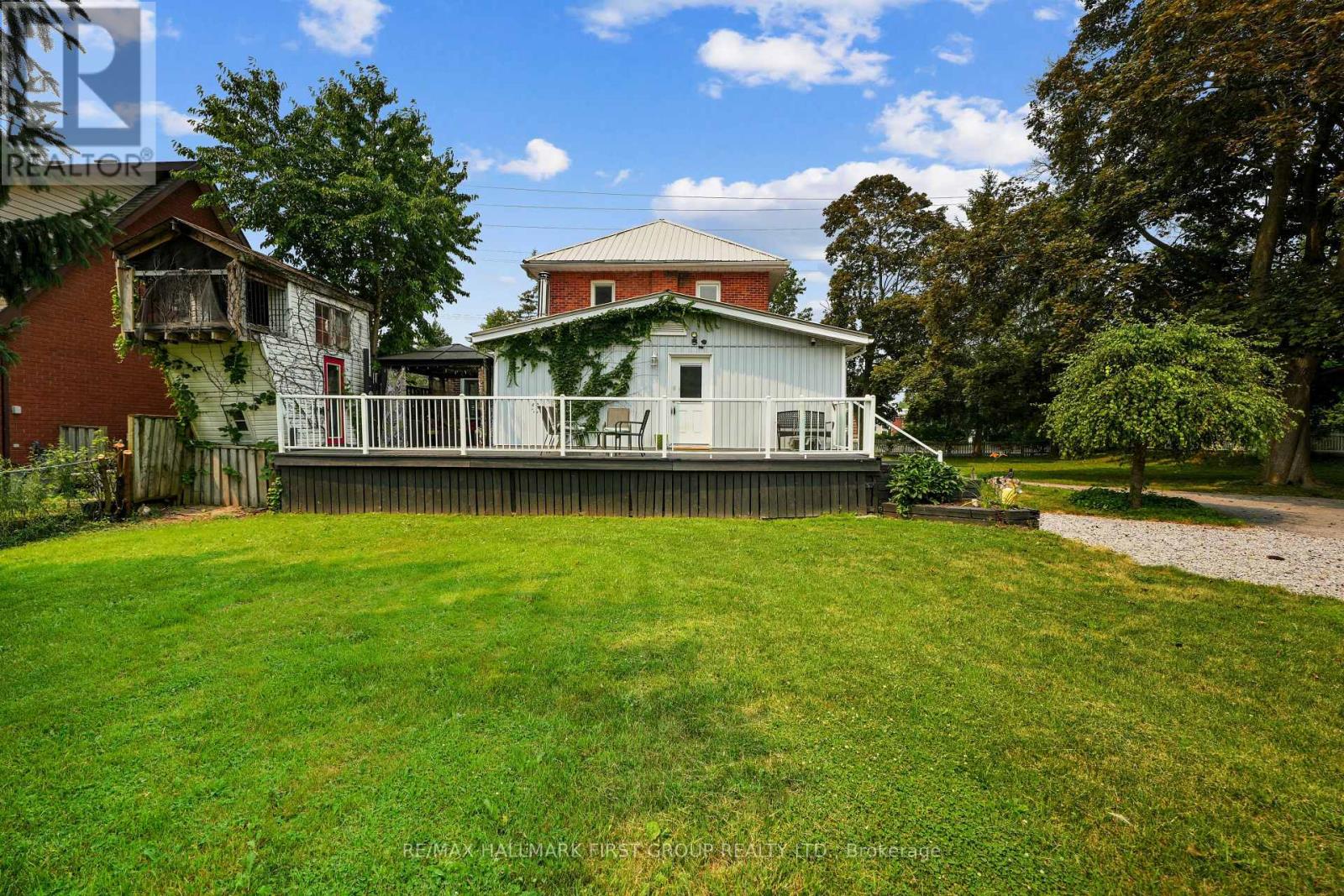 89 ROSE GLEN ROAD N - Image 31