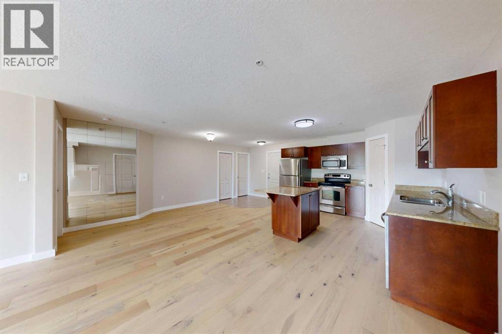 #305 4502 52 Avenue - 8