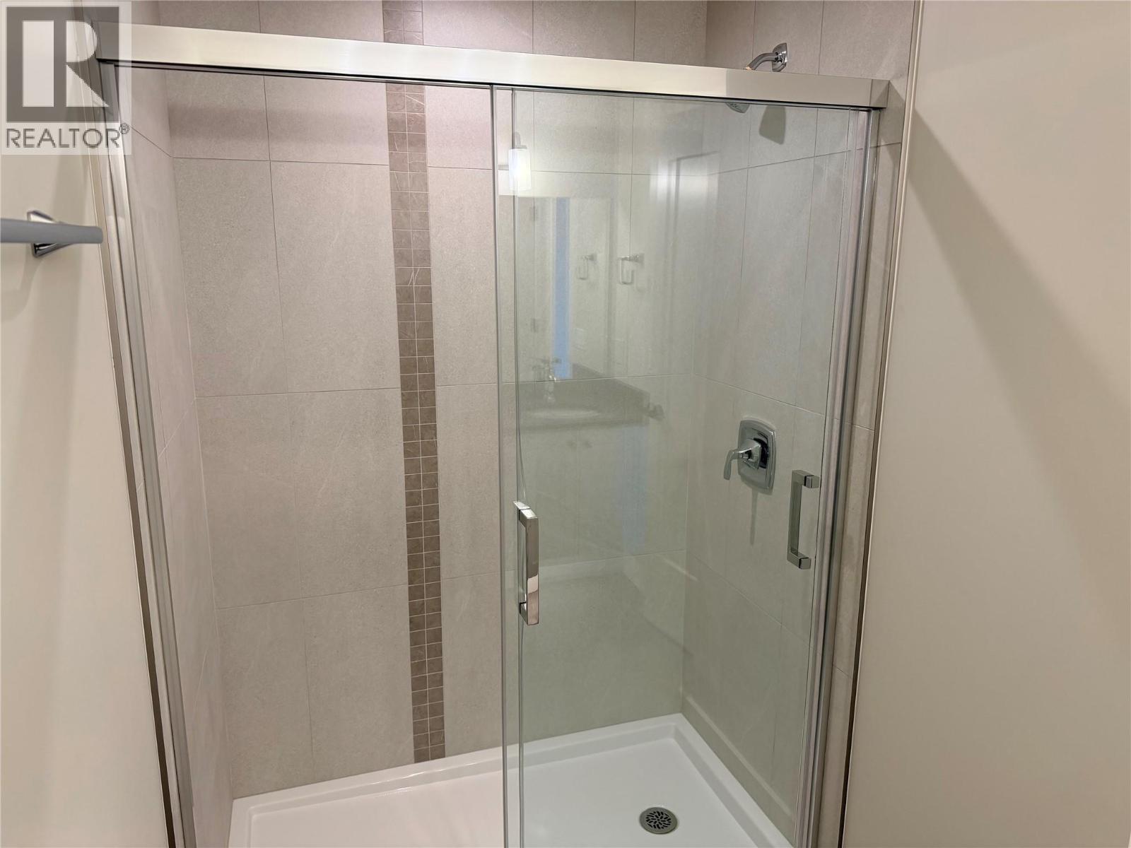 #103 2171 Van Horne Drive - 7