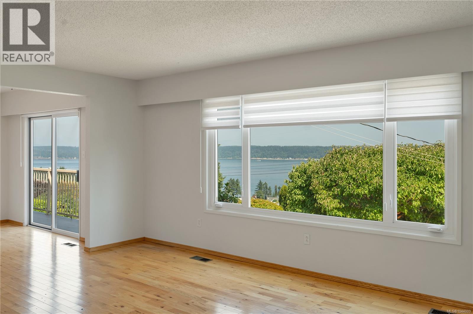 244 Alder St S - 14
