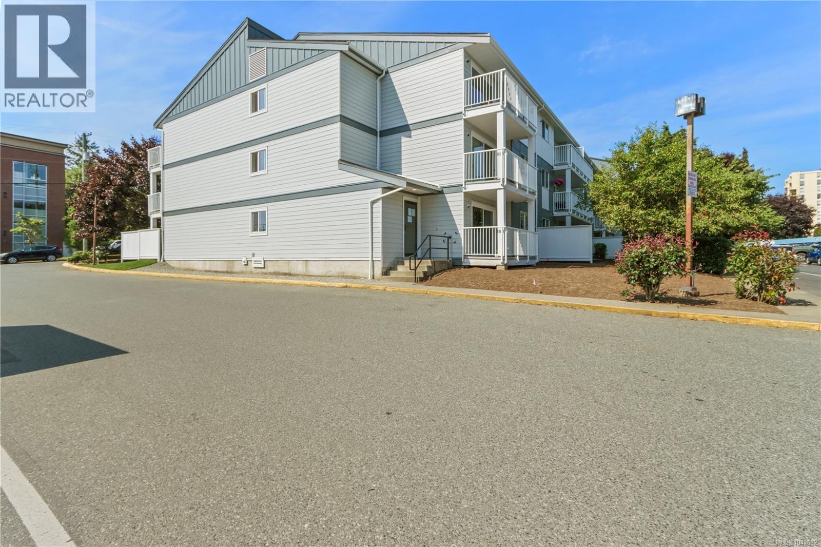 #216 1600 Dufferin Cres - 21