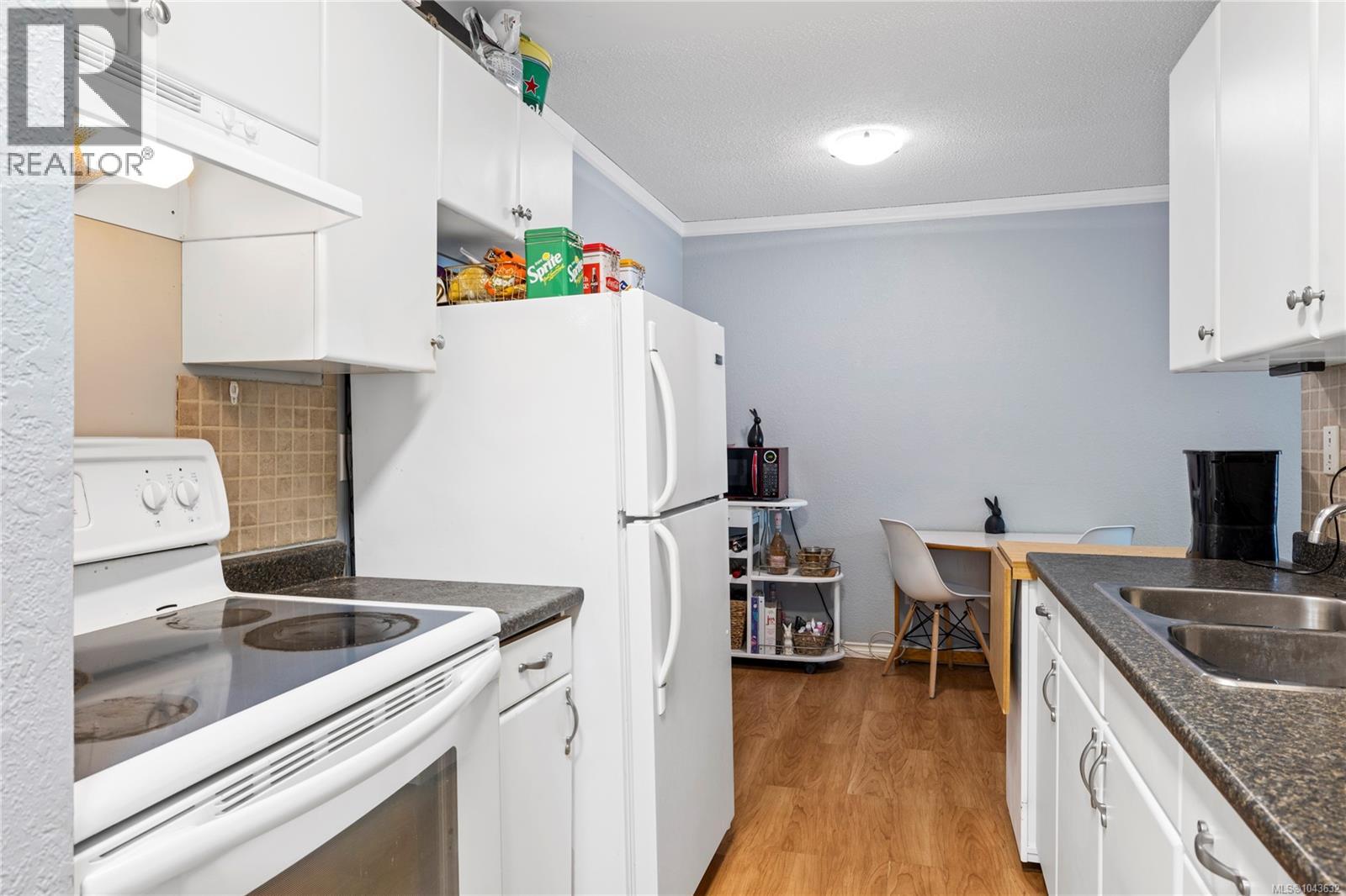 #216 1600 Dufferin Cres - 8