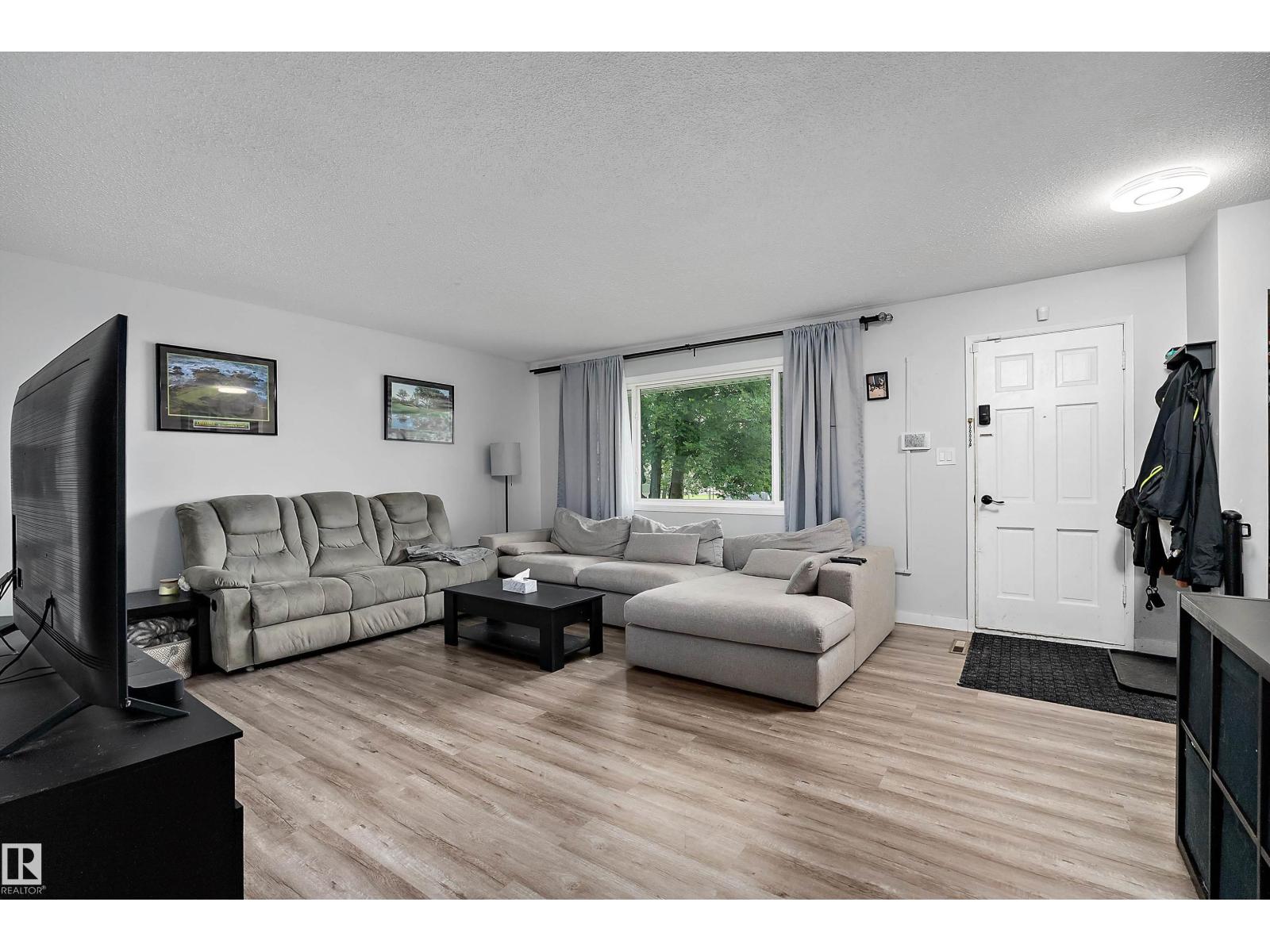 11439 39 AV NW - Image 6