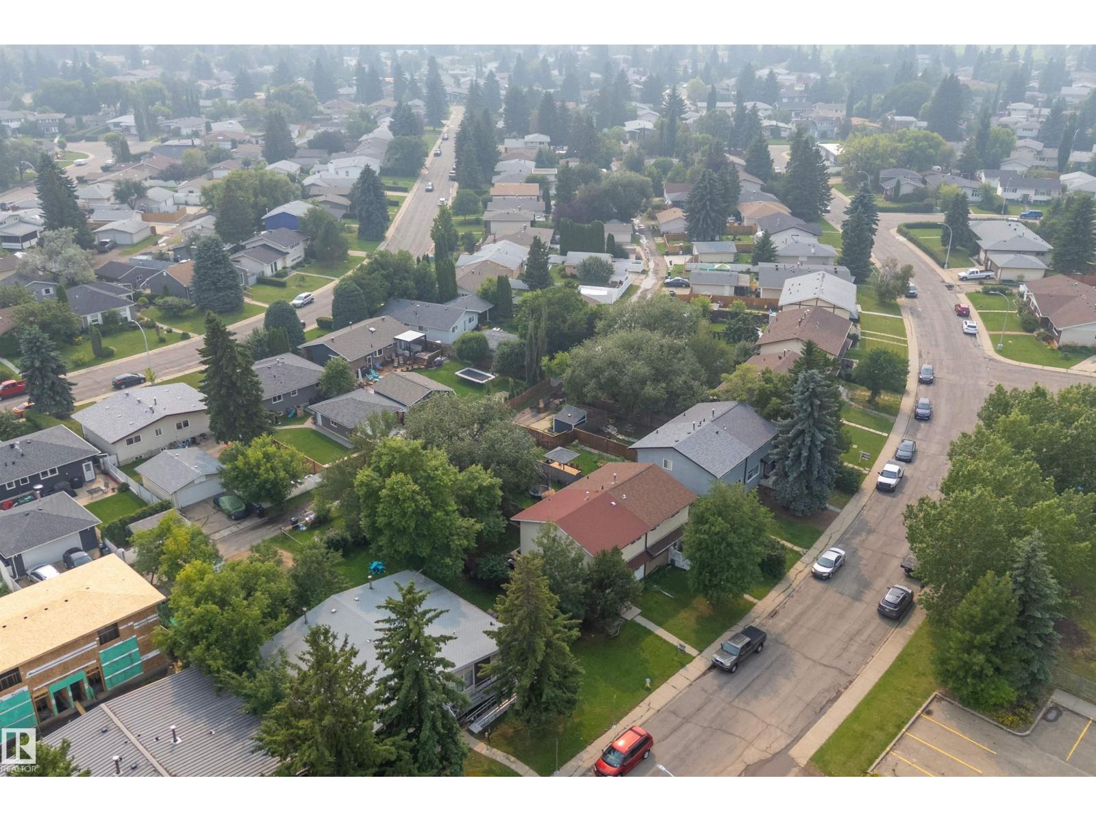11439 39 AV NW - 43
