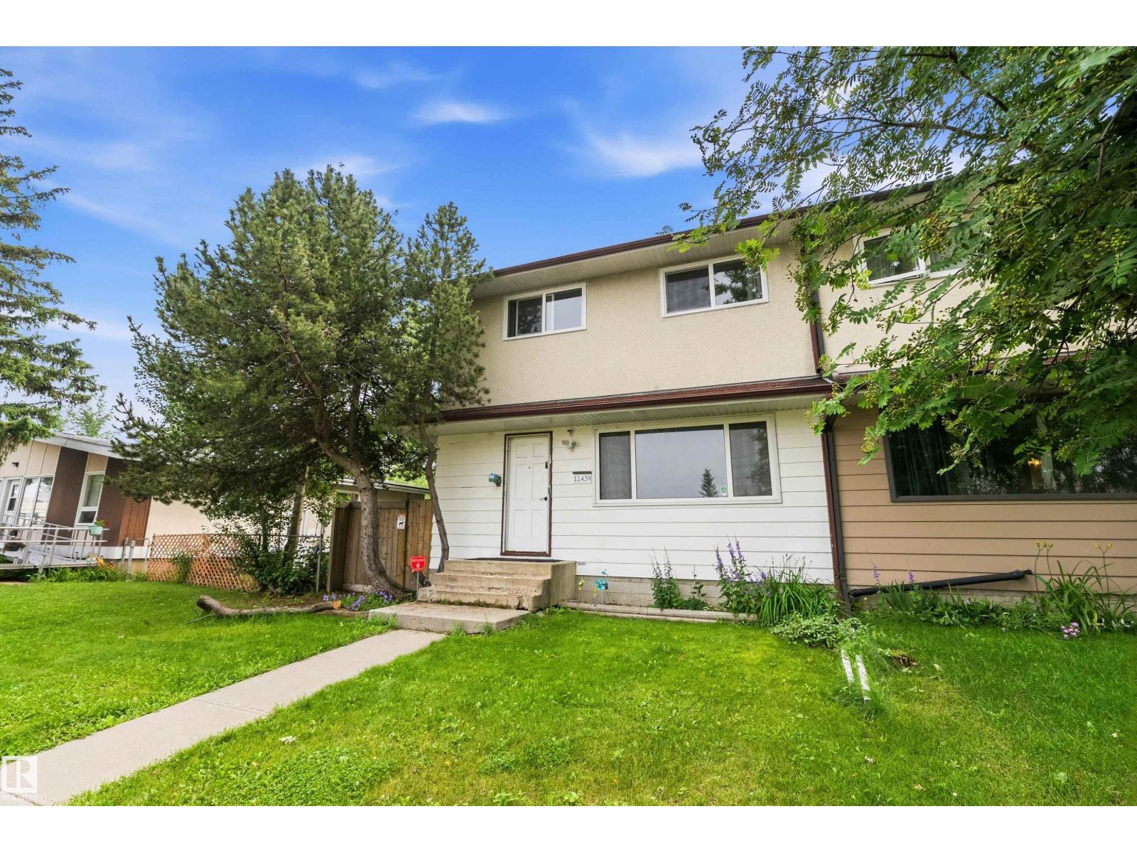 11439 39 AV NW - 3