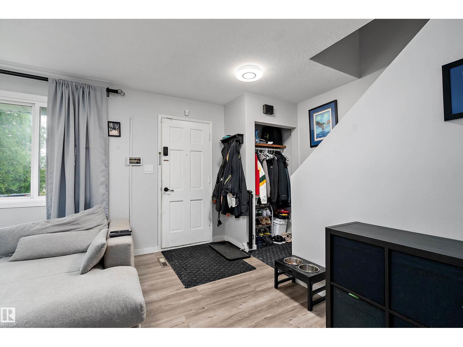 11439 39 AV NW - 4