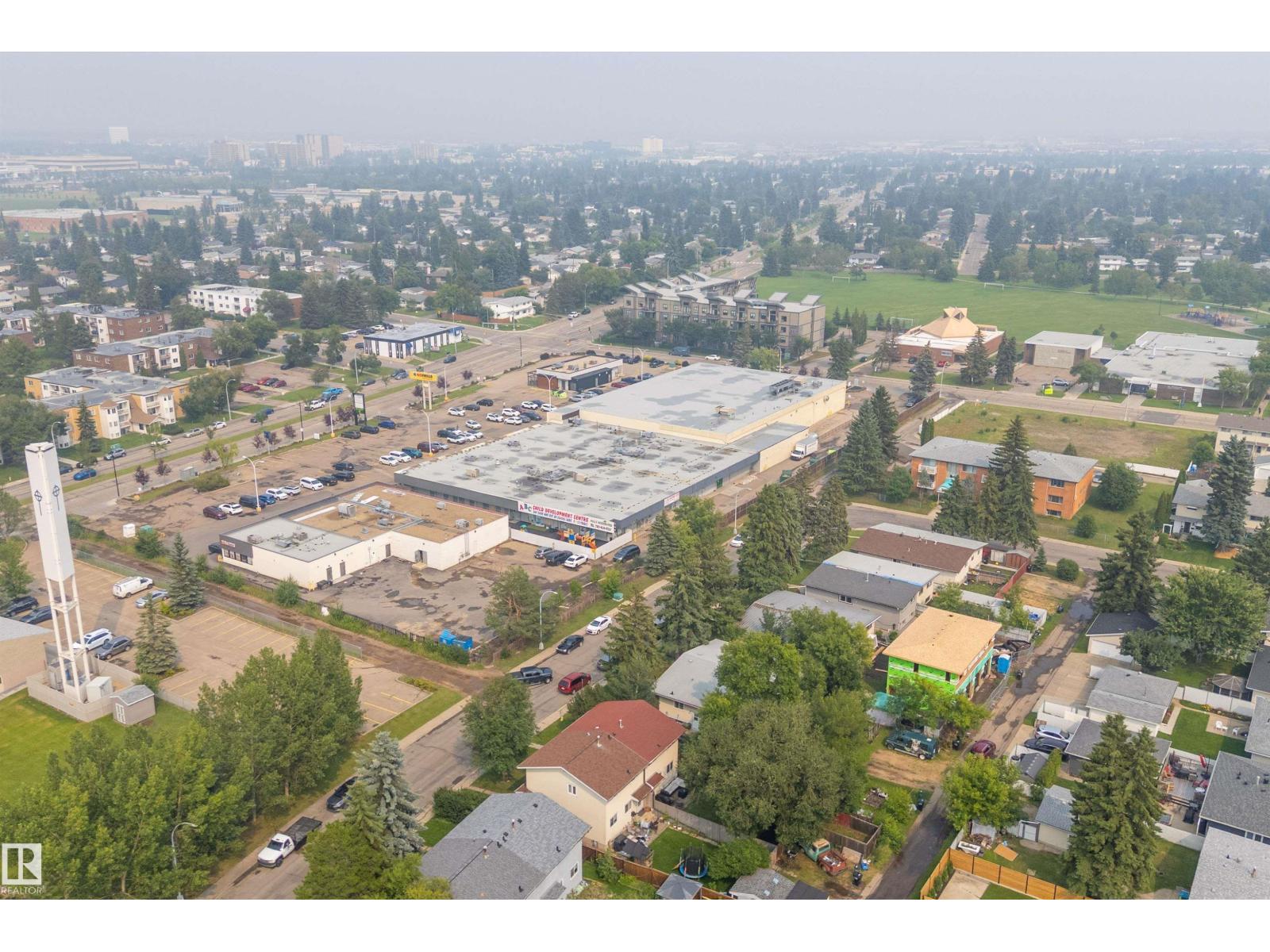 11439 39 AV NW - 47